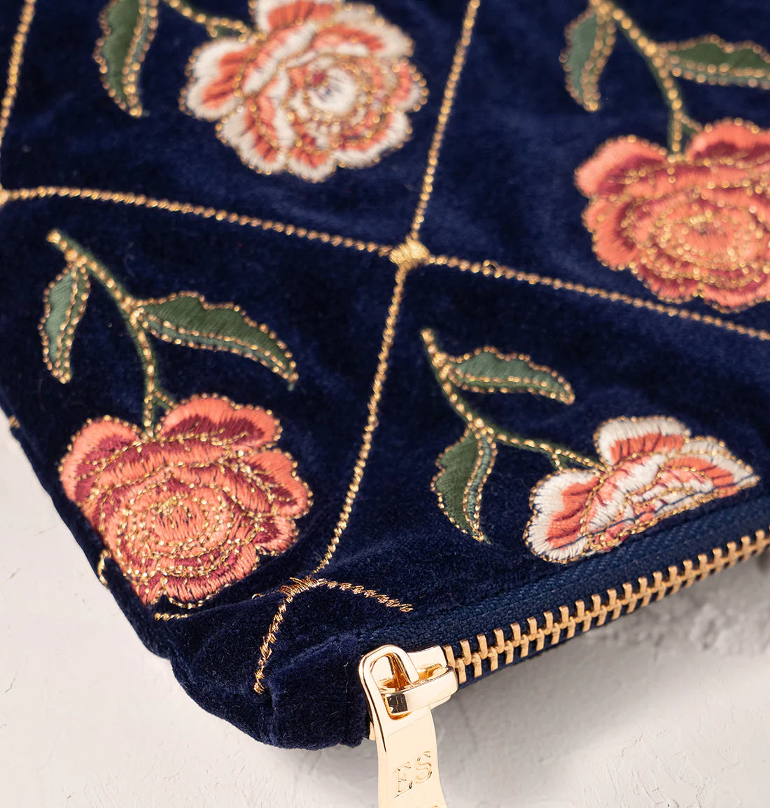Elizabeth Scarlett Rose Everyday Pouch