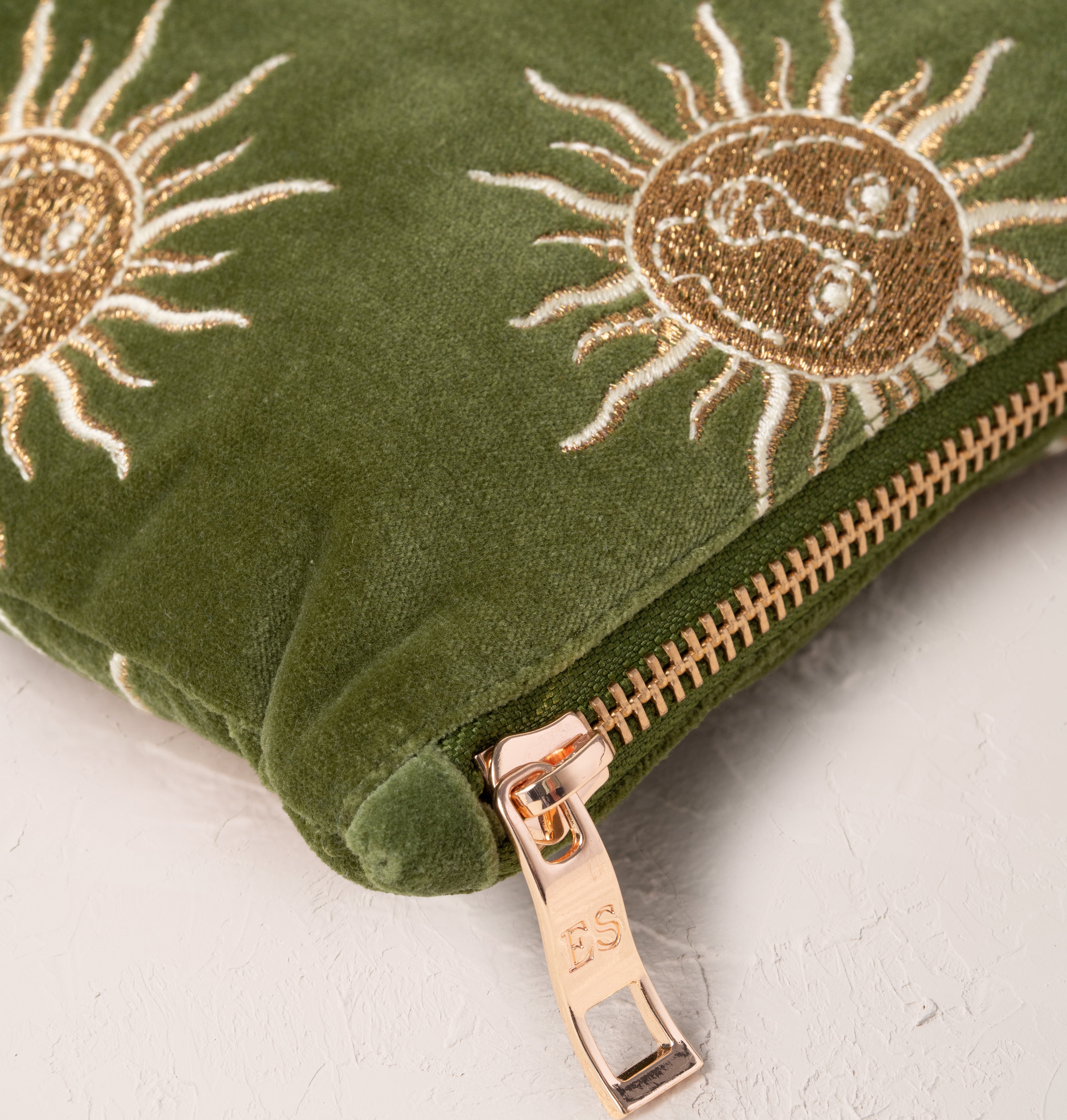 Elizabeth Scarlett Sun Goddess Everyday Pouch - Fern Green