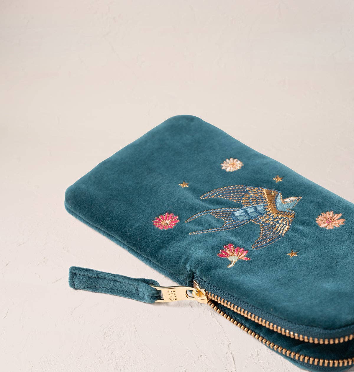 Elizabeth Scarlett Swallows Glasses Case
