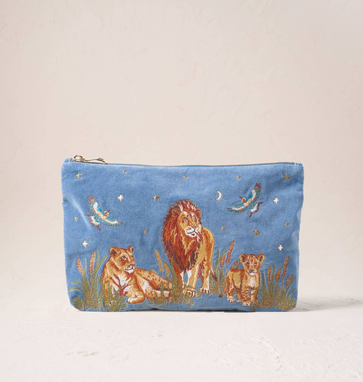 Elizabeth Scarlett Lion Pride Everyday Pouch