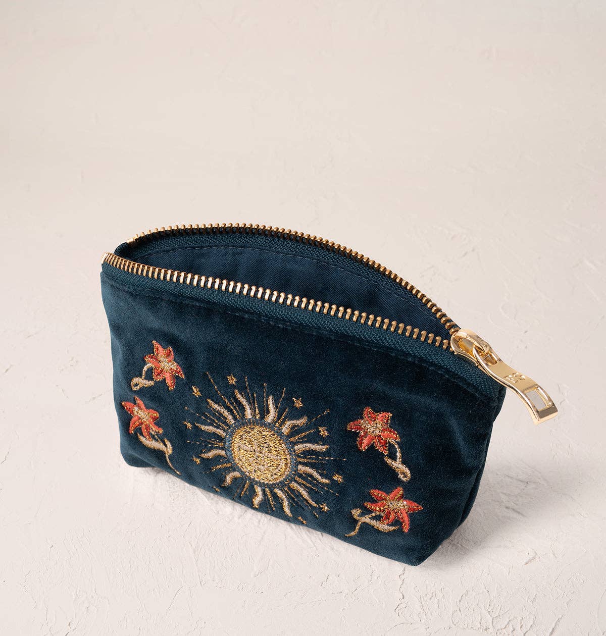 Elizabeth Scarlett Winter Goddess Coin Purse