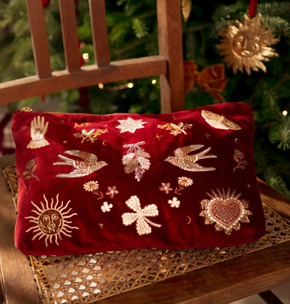 Elizabeth Scarlett Golden Trinkets Everyday Pouch