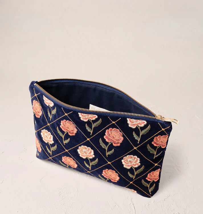 Elizabeth Scarlett Rose Everyday Pouch