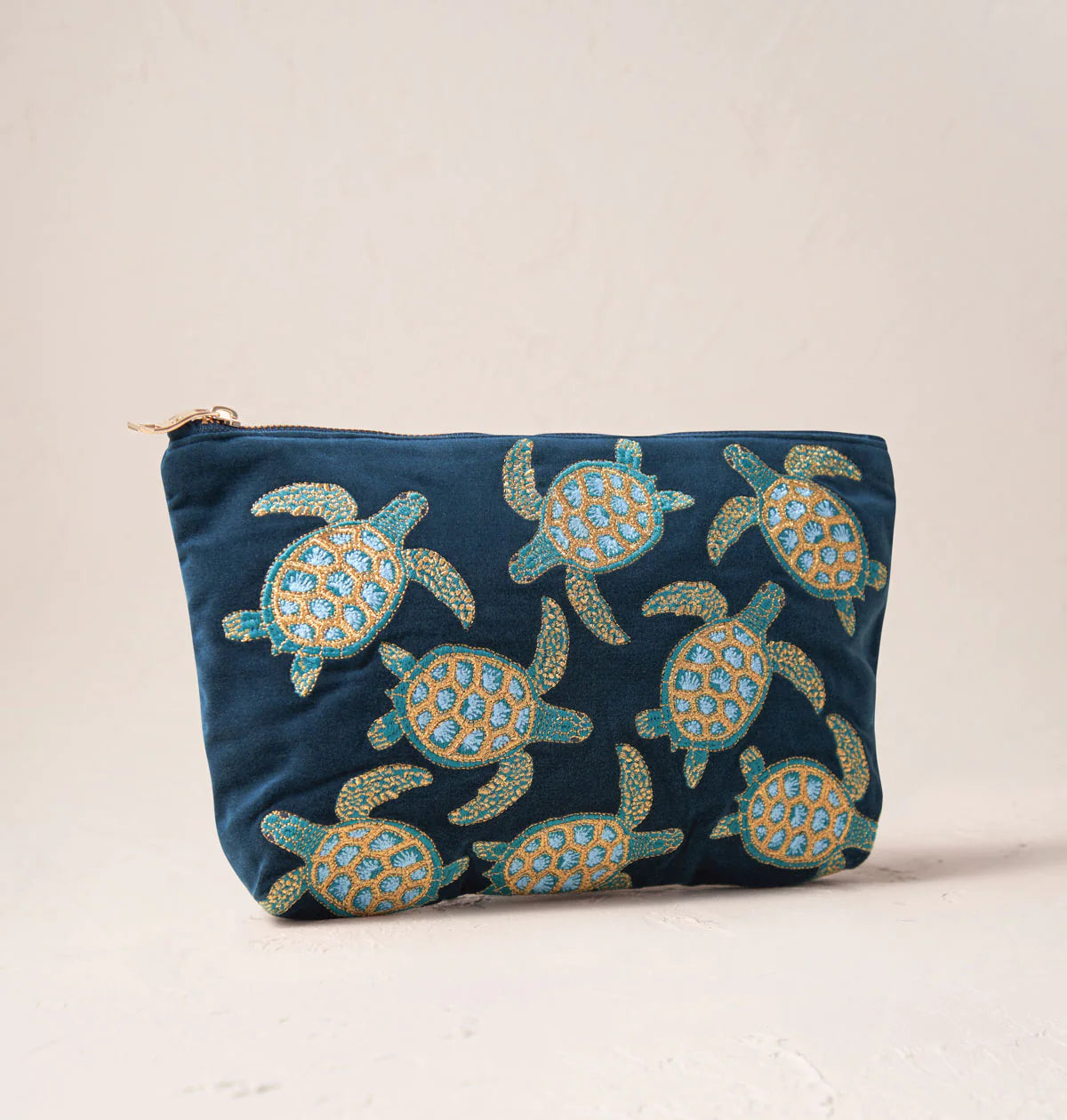 Elizabeth Scarlett Turtle Conservation Everyday Pouch